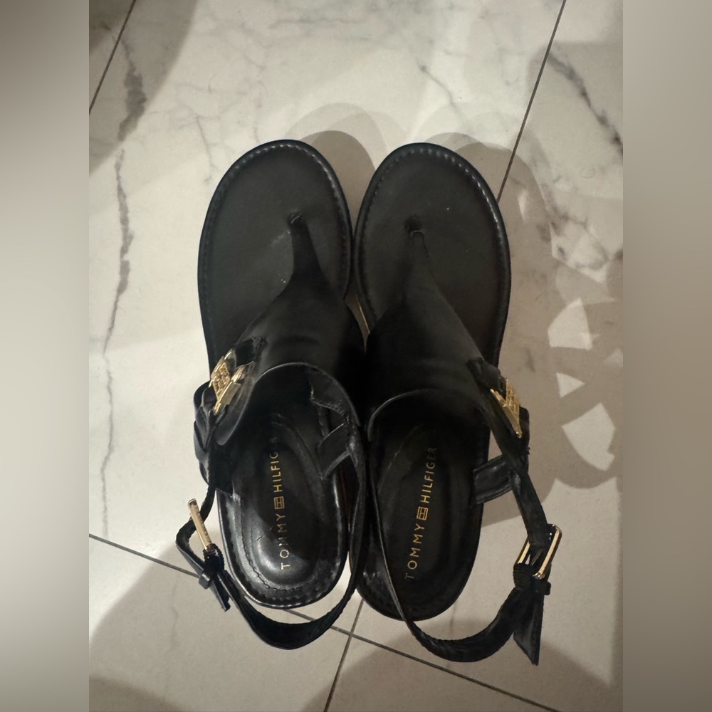 Tommy Hilfiger Black Leather T-Strap Sandals with Gold Hardware